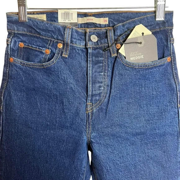 NWT Levi’s Premium Denim Big E Wedgie Icon Fit Ankle Jeans Med/Dark Wash Size 26 - Picture 6 of 16